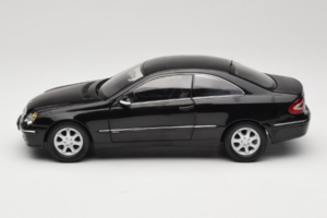 Mercedes CLK C209 Black Metallic Kyosho 1:18 B66962149 Diecast — photo 4 of 8