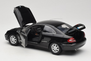 Mercedes CLK C209 Black Metallic Kyosho 1:18 B66962149 Diecast — photo 5 of 8