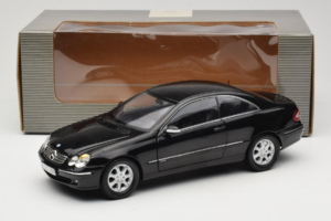 Mercedes CLK C209 Black Metallic Kyosho 1:18 B66962149 Diecast — photo 8 of 8