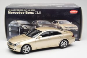Mercedes CLS C219 Light Beige Gold Kyosho 1:18 08401LBE Diecast — photo 8 of 8