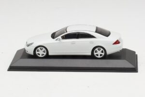 Mercedes CLS-Class C219 Linea White Minichamps 1:43 436034300 Diecast