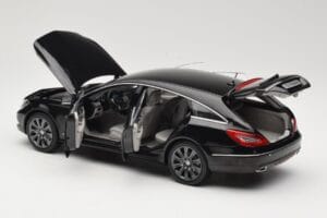 Mercedes CLS Shooting Brake X218 Obsidian Black Norev 1:18 B66960115 Diecast — photo 5 of 8