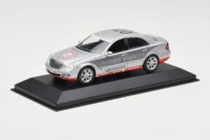 Mercedes E-Class W211 #7 Team AutoBild Paris-Beijing 2006 Replacement Box Minichamps 1:43 MB001 Diecast — photo 2 of 4