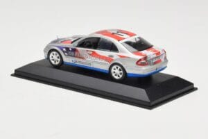 Mercedes E-Class W211 #11 Bluetec Paris-Beijing 2006 Minichamps 1:43 B66962267-R Diecast — photo 3 of 4