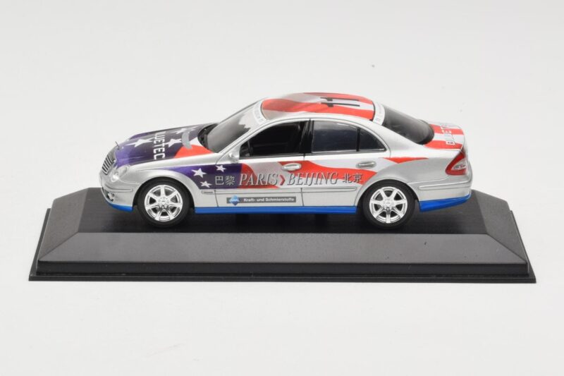 Mercedes E-Class W211 #11 Bluetec Paris-Beijing 2006 Minichamps 1:43 B66962267-R Diecast