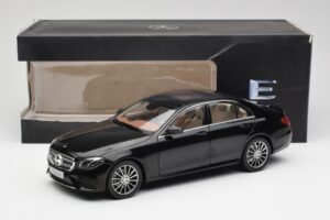 Mercedes E-Class W213 Obsidian Black iScale 1:18 B66960380 Diecast — photo 8 of 8