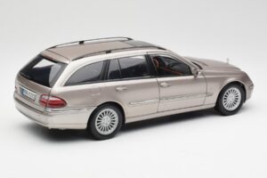 Mercedes E320 CDI W210 Estate Cubanite Silver Kyosho 1:18 B66962188 Diecast — photo 3 of 8