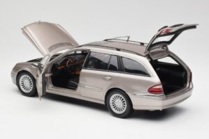 Mercedes E320 CDI W210 Estate Cubanite Silver Kyosho 1:18 B66962188 Diecast — photo 5 of 8