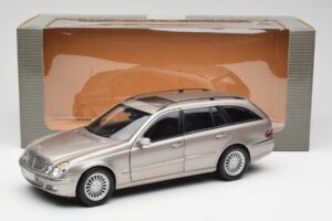 Mercedes E320 CDI W210 Estate Cubanite Silver Kyosho 1:18 B66962188 Diecast — photo 8 of 8