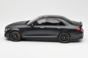 Mercedes AMG E63 S W213 Edition 1 Night Black GT Spirit 1:18 B66963111 Resin — photo 3 of 6