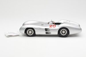 Mercedes W196 Streamliner #20 K. Kling French GP 1954 CMC 1:18 M-128B Diecast — photo 3 of 6