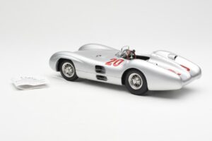 Mercedes W196 Streamliner #20 K. Kling French GP 1954 CMC 1:18 M-128B Diecast — photo 5 of 6