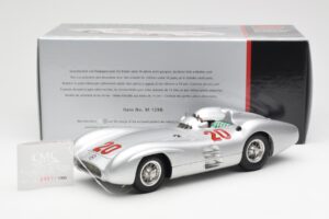 Mercedes W196 Streamliner #20 K. Kling French GP 1954 CMC 1:18 M-128B Diecast — photo 6 of 6