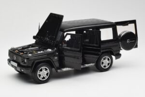 Mercedes G 500 W463 Black Dealer Edition AUTOart 1:18 B66962143 Diecast — photo 2 of 8