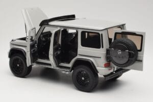 Mercedes G 63 AMG 4x4 Squared Arabian Grey Almost Real 1:18 820829 Diecast — photo 5 of 8