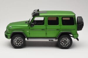 Mercedes G 63 AMG 4x4 Squared Green Hell Magno Almost Real 1:18 820821 Diecast — photo 4 of 8