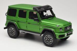 Mercedes G 63 AMG 4x4 Squared Green Hell Magno Almost Real 1:18 820821 Diecast — photo 6 of 8