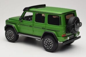 Mercedes G 63 AMG 4x4 Squared Green Hell Magno Almost Real 1:18 820821 Diecast — photo 7 of 8