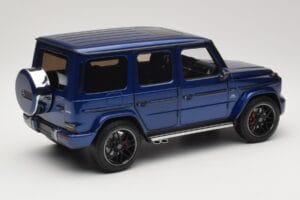 Mercedes G 63 AMG W463 Blue Metallic Minichamps 1:18 110037061 Diecast — photo 3 of 8