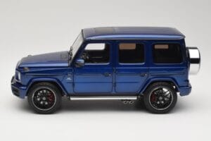 Mercedes G 63 AMG W463 Blue Metallic Minichamps 1:18 110037061 Diecast — photo 4 of 8