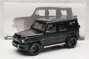Mercedes G 63 AMG W463 Green Metallic Minichamps 1:18 110037066 Diecast — photo 8 of 8
