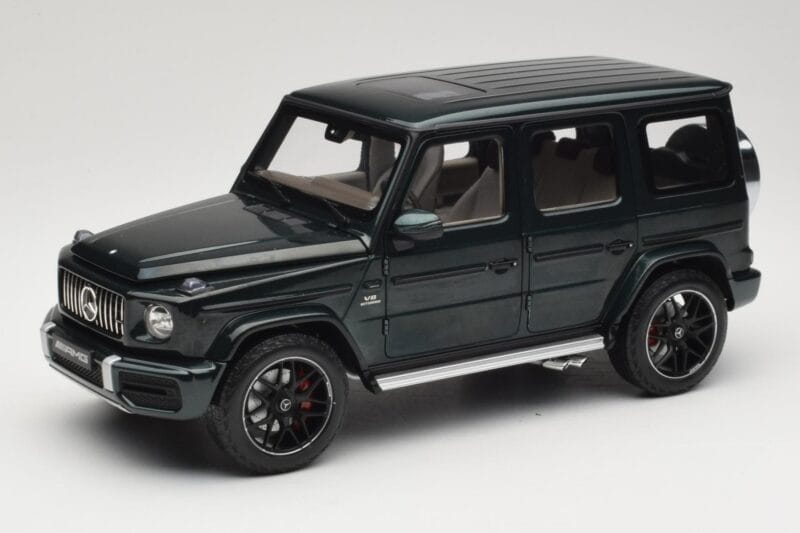 Mercedes G 63 AMG W463 Green Metallic Minichamps 1:18 110037066 Diecast