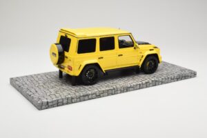 Mercedes Brabus 850 6.0 Widestar G63 W463 Electric Beam Yellow Minichamps 1:18 107032402 Diecast — photo 2 of 6