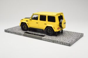 Mercedes Brabus 850 6.0 Widestar G63 W463 Electric Beam Yellow Minichamps 1:18 107032402 Diecast — photo 5 of 6