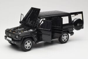 Mercedes G-Class G 500 W463 Smaragd Black Metallic AUTOart 1:18 76101 Diecast — photo 2 of 8