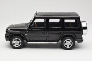 Mercedes G-Class G 500 W463 Smaragd Black Metallic AUTOart 1:18 76101 Diecast — photo 4 of 8