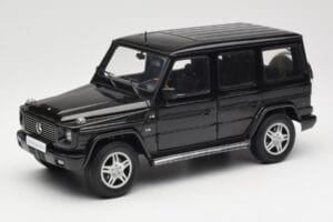 Mercedes G-Class G 500 W463 Smaragd Black Metallic AUTOart 1:18 76101 Diecast
