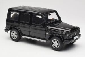 Mercedes G-Class G 500 W463 Smaragd Black Metallic AUTOart 1:18 76101 Diecast — photo 6 of 8