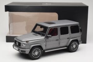 Mercedes G-Class G500 W463A Designo Platinum Magno Minichamps 1:18 B66960811 Diecast — photo 8 of 8