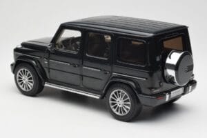 Mercedes G-Class G500 W463A Emerald Green Minichamps 1:18 B66960810 Diecast — photo 7 of 8