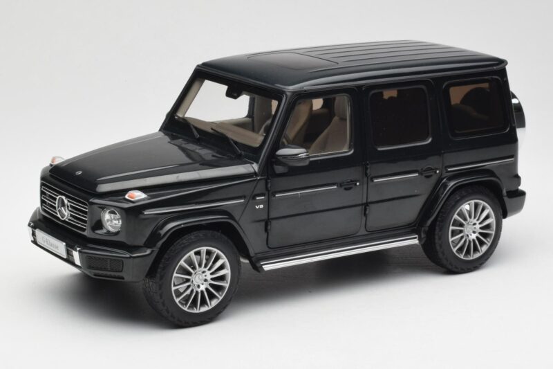 Mercedes G-Class G500 W463A Emerald Green Minichamps 1:18 B66960810 Diecast