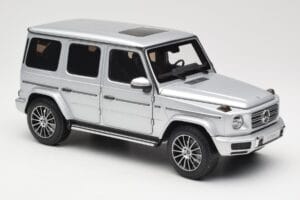Mercedes G-Class G 500 W463A Iridium Silver Metallic Minichamps 1:18 113037112 Diecast — photo 6 of 8