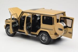 Mercedes G-Class G 500 W463A Solarbeam Yellow Metallic Minichamps 1:18 113037108 Diecast — photo 5 of 8