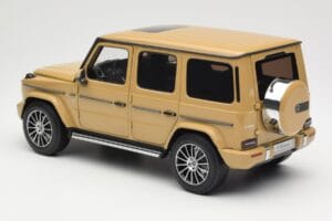 Mercedes G-Class G 500 W463A Solarbeam Yellow Metallic Minichamps 1:18 113037108 Diecast — photo 7 of 8