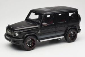 Mercedes G-Class G63 AMG W463A Matt Black Minichamps 1:18 110037064 Diecast
