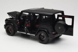Mercedes G-Class G63 AMG W463A Matt Black Minichamps 1:18 110037064 Diecast — photo 5 of 8