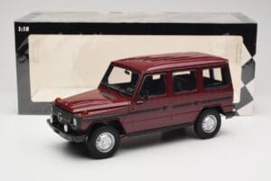 Mercedes G-Class W460 LWB Dark Red Minichamps 1:18 155038102 Diecast — photo 6 of 6