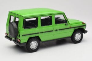 Mercedes G-Class W460 LWB Green Minichamps 1:18 155038101 Diecast — photo 2 of 6