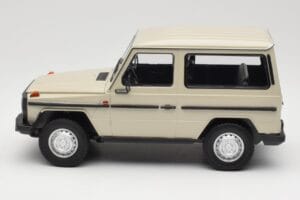 Mercedes G-Class W460 SWB Grey Metallic Minichamps 1:18 155038004 Diecast — photo 3 of 6