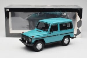 Mercedes G-Class W460 SWB Turquoise Minichamps 1:18 155038001 Diecast — photo 6 of 6