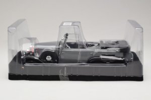 Mercedes G4 6-Wheels Black With Figures Signature Models 1:18 38202 Diecast — photo 2 of 3