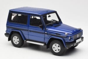 Mercedes G500 W463 SWB Blue AUTOart 1:18 76114 Diecast — photo 6 of 8