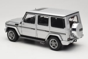 Mercedes G55 AMG W463 Silver AUTOart 1:18 76247 Diecast — photo 7 of 8