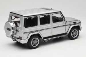 Mercedes G55 AMG W463 Silver AUTOart 1:18 76247 Diecast — photo 3 of 8