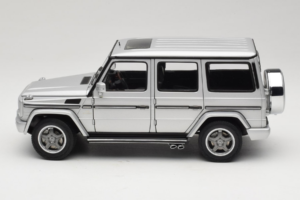 Mercedes G55 AMG W463 Silver AUTOart 1:18 76247 Diecast — photo 4 of 8