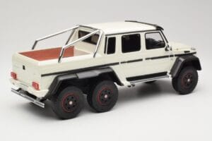 Mercedes AMG G63 6x6 W463 White GT Spirit 1:18 GT100 Resin — photo 2 of 6